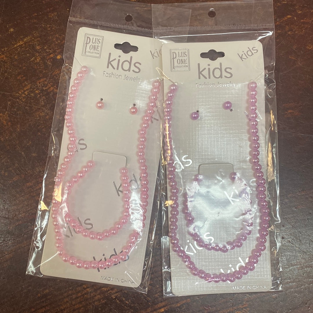 Kids necklace set
